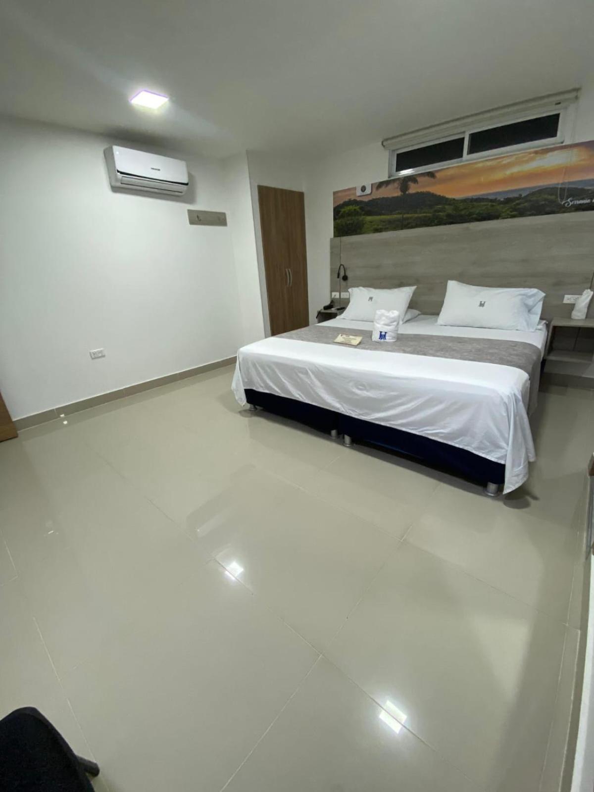 Hotel A1 Express Флоренсия Экстерьер фото