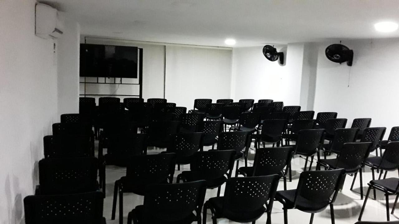 Hotel A1 Express Флоренсия Экстерьер фото